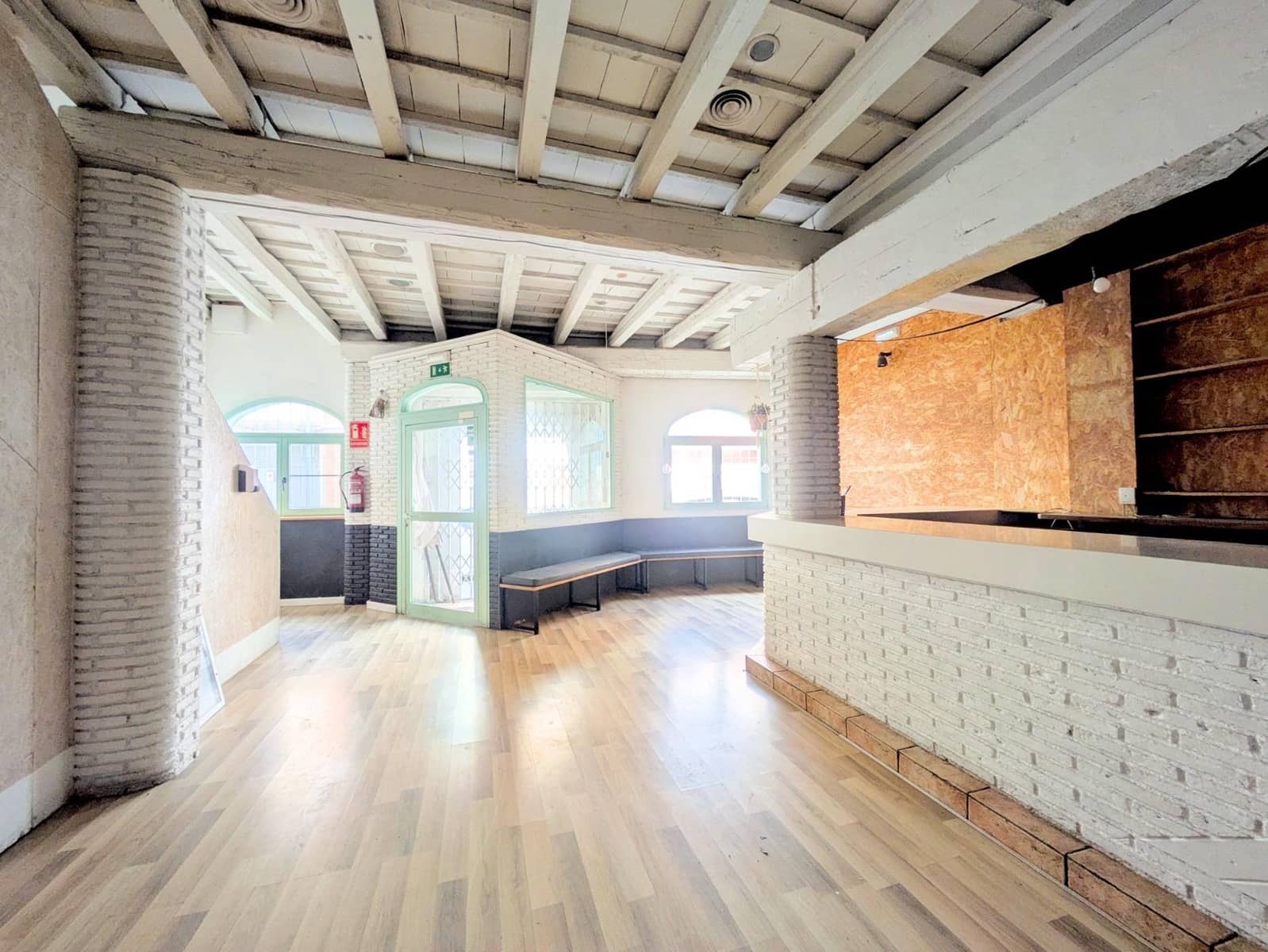 Restaurante/Bar para venda em Amposta - 250 000 € (Ref: 9551314)