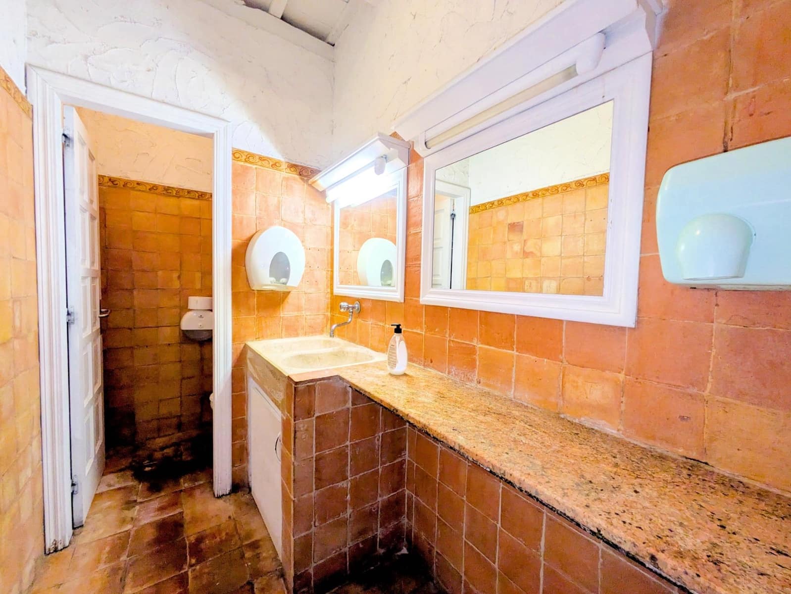 Restaurante/Bar para venda em Amposta - 250 000 € (Ref: 9551314)