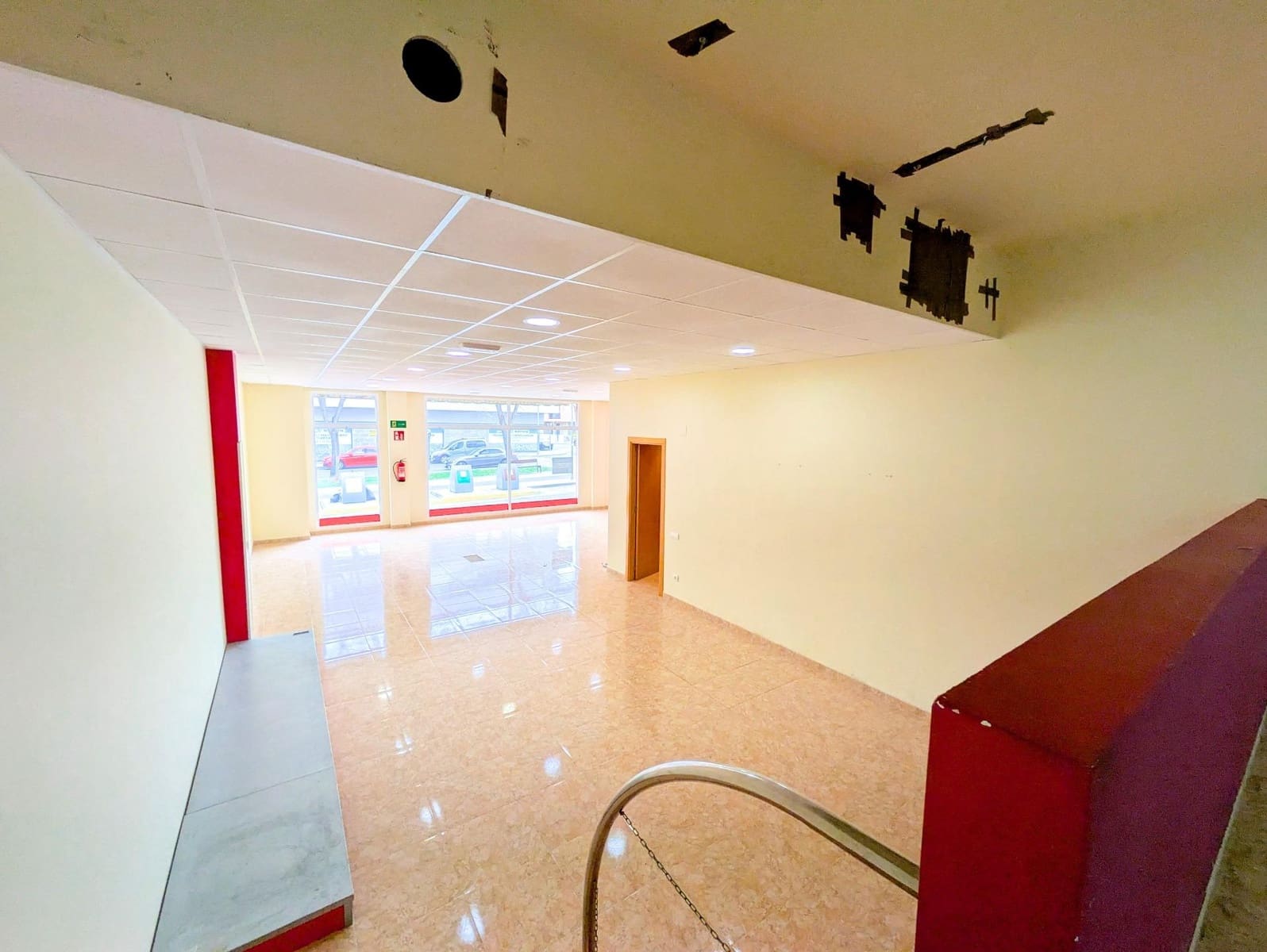 Erhverv til leje i Amposta med garage - € 900 (Ref: 9571096)