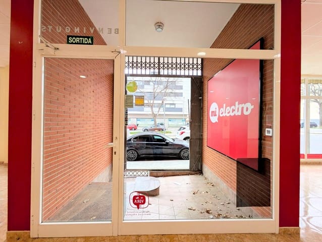 Erhverv til leje i Amposta med garage - € 900 (Ref: 9571096)