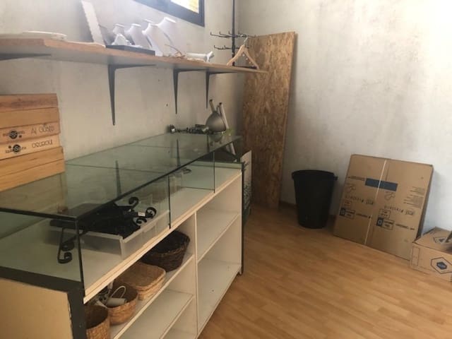 Erhverv til leje i Amposta - € 600 (Ref: 9571101)