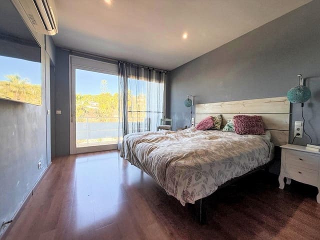 3 quarto Casa em Banda para venda em Alcanar com piscina garagem - 259 000 € (Ref: 9582890)