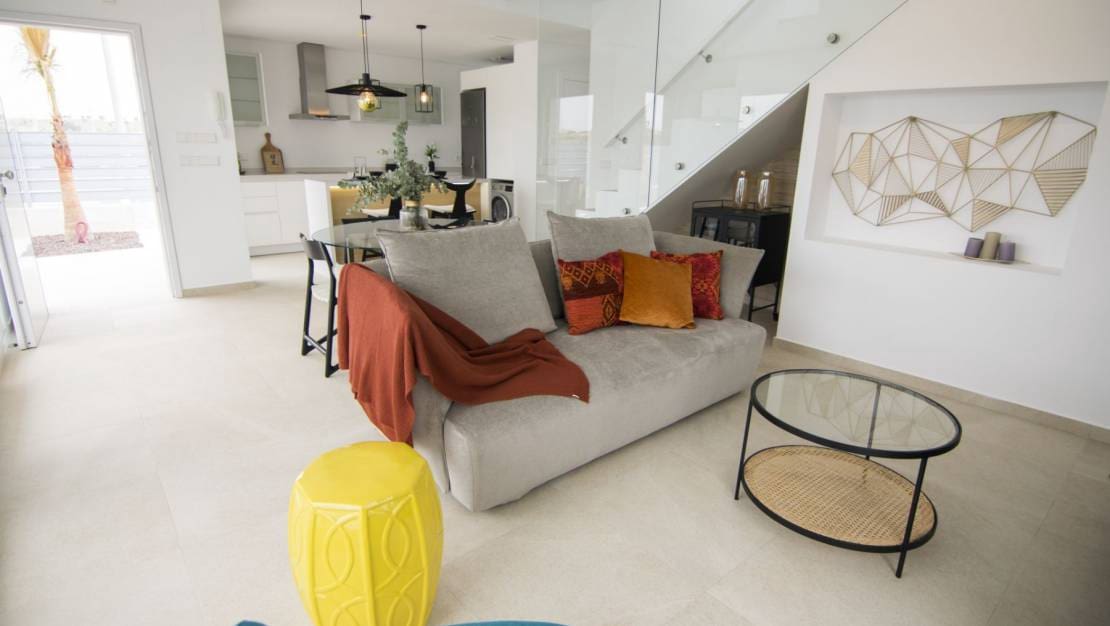 3 bedroom Villa for sale in Orihuela Costa with pool - € 349,000 (Ref: 6791891)