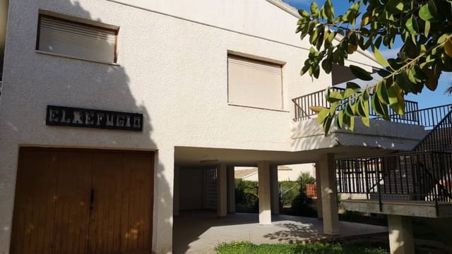 7 soverom Villa til salgs i La Zenia, Orihuela med garasje - € 850 000 (Ref: 6989149)