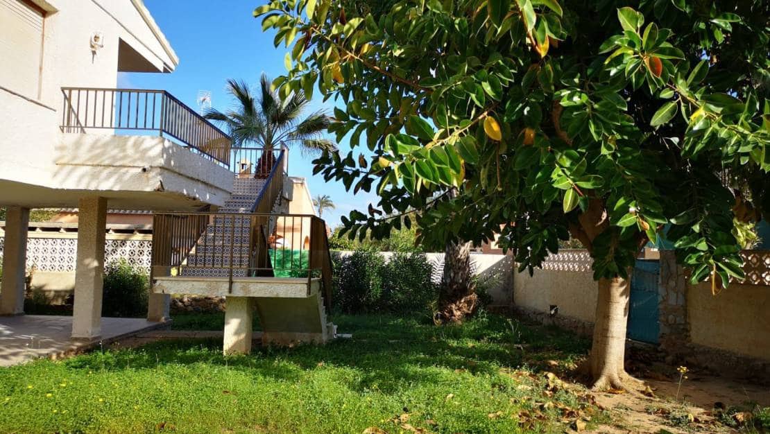 7 soverom Villa til salgs i La Zenia med garasje - € 850 000 (Ref: 6989149)