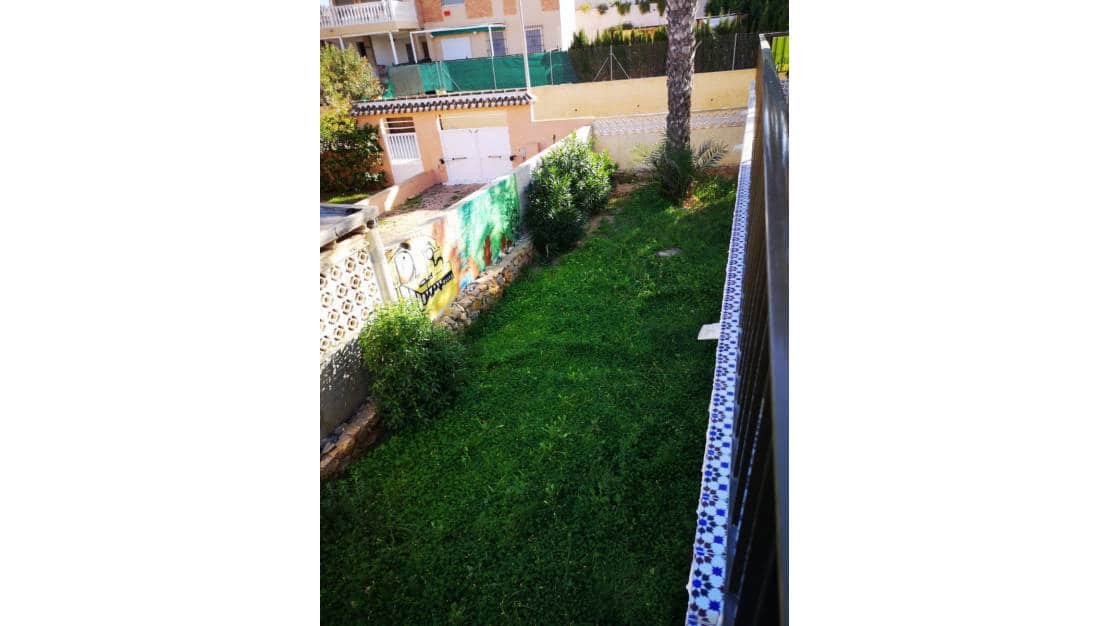 7 soverom Villa til salgs i La Zenia med garasje - € 850 000 (Ref: 6989149)