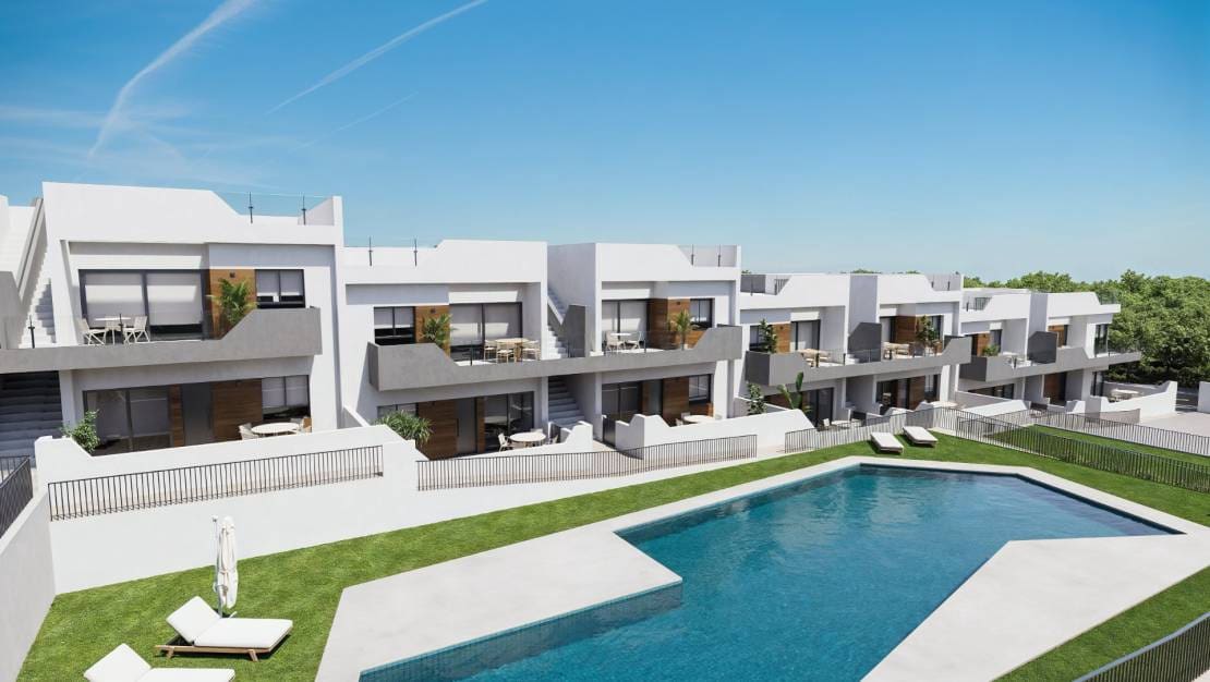 3 soverom Bungalow til salgs i San Miguel de Salinas med svømmebasseng - € 249 900 (Ref: 7192350)