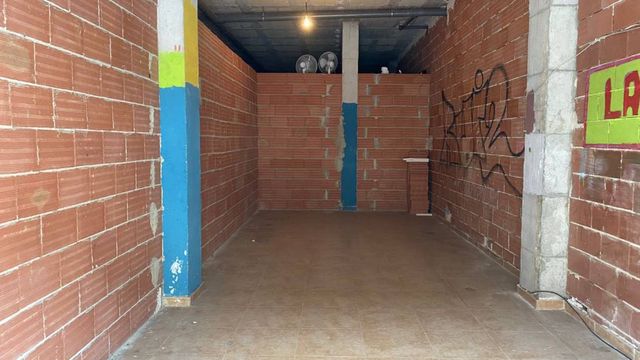 Garage til leje i San Miguel de Salinas - € 250 (Ref: 7287617)