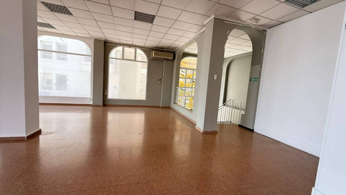 2 quarto Comercial para venda em San Miguel de Salinas - 190 000 € (Ref: 7543514)