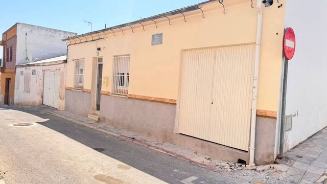 3 slaapkamer Huis te huur in San Miguel de Salinas met zwembad - € 900 (Ref: 7808256)