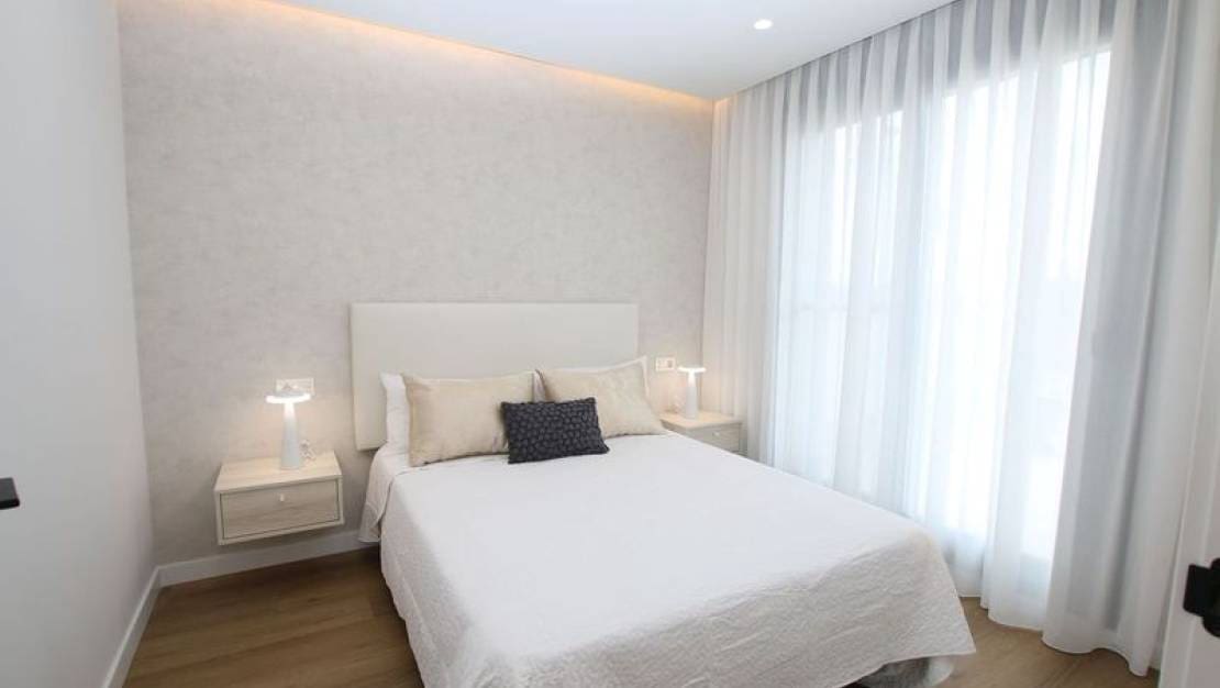 3 quarto Moradia Geminada para venda em Pilar de la Horadada com piscina garagem - 725 000 € (Ref: 7935618)