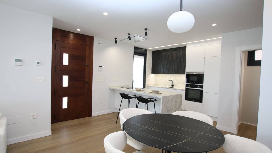 3 quarto Moradia Geminada para venda em Pilar de la Horadada com piscina garagem - 725 000 € (Ref: 7935618)