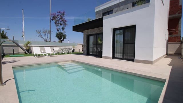 3 sovrum Semi-fristående Villa till salu i Pilar de la Horadada med pool garage - 725 000 € (Ref: 7935618)