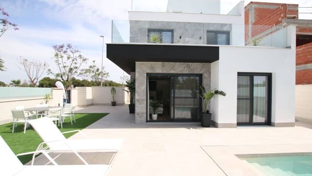 3 sovrum Semi-fristående Villa till salu i Pilar de la Horadada med pool garage - 725 000 € (Ref: 7935618)
