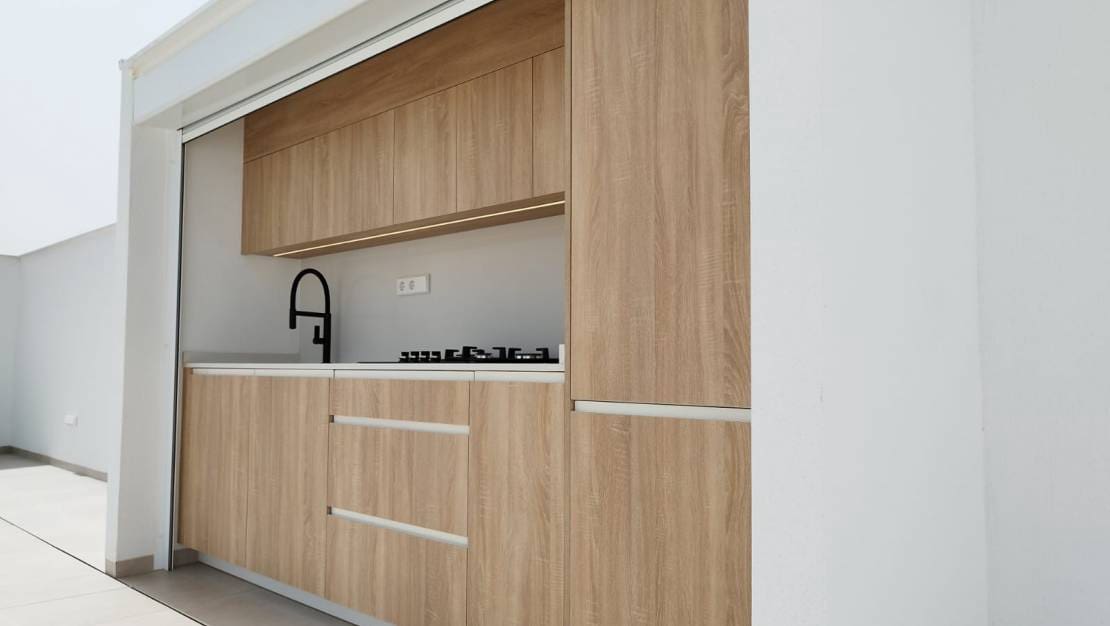 3 makuuhuone Huvila myytävänä paikassa Los Alcazares mukana uima-altaan - 504 300 € (Ref: 7991700)
