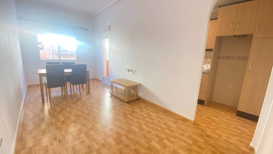 2 bedroom Apartment for rent in San Miguel de Salinas - € 600 (Ref: 8049758)