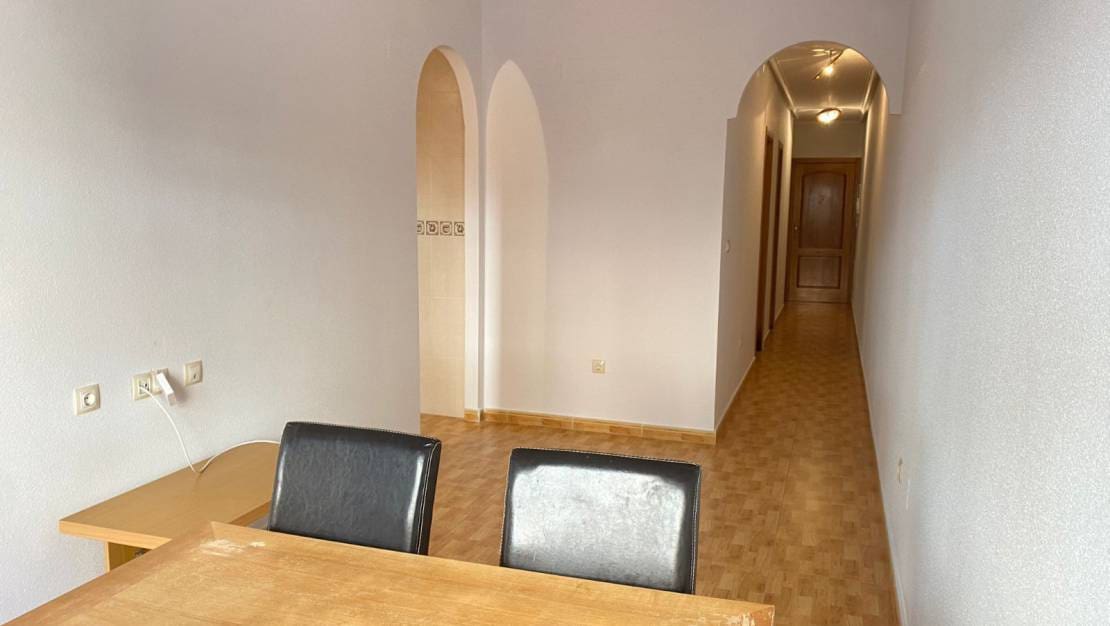 2 bedroom Apartment for rent in San Miguel de Salinas - € 600 (Ref: 8049758)