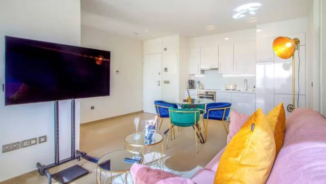 1 soveværelse Lejlighed til salg i Benidorm med swimmingpool garage - € 466.500 (Ref: 8913616)