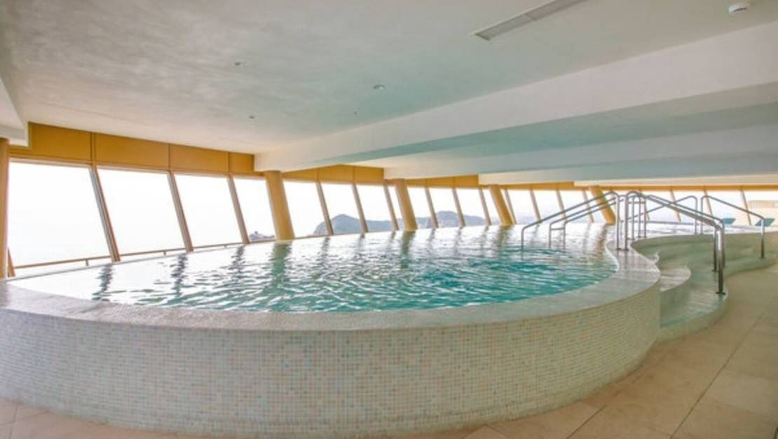 1 soveværelse Lejlighed til salg i Benidorm med swimmingpool garage - € 466.500 (Ref: 8913616)