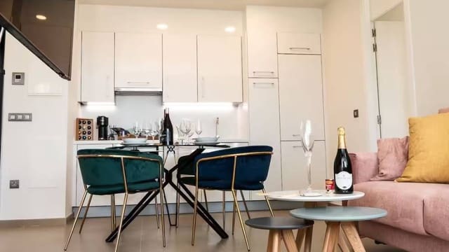 1 soveværelse Lejlighed til salg i Playa Poniente, Benidorm med swimmingpool garage - € 466.500 (Ref: 8913616)