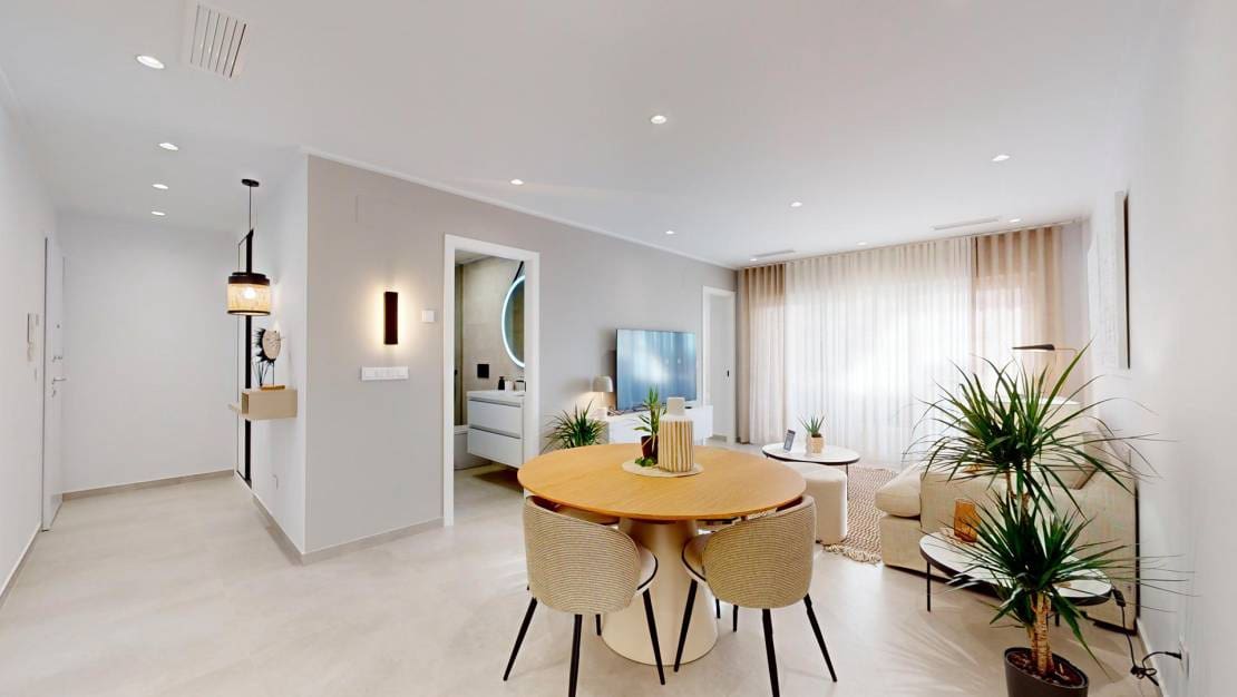 3 makuuhuone Huoneisto myytävänä paikassa El Raso mukana uima-altaan 
autotalli - 294 000 € (Ref: 8973351)