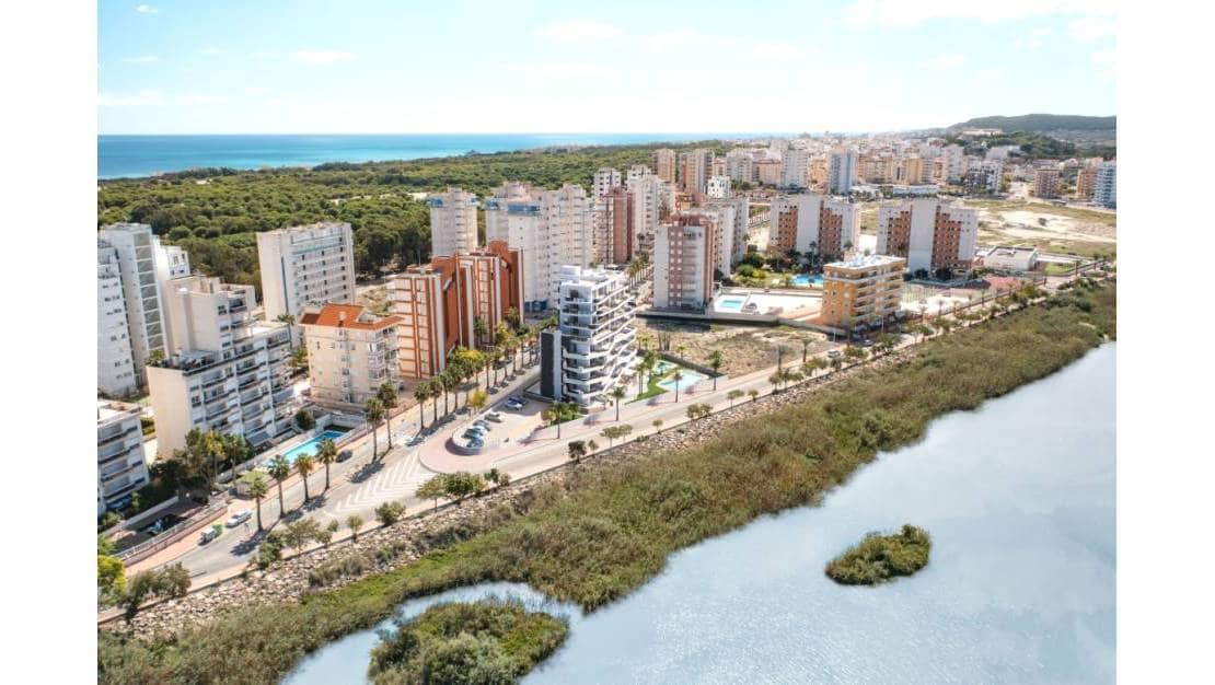 2 sovrum Takvåning till salu i Guardamar del Segura med pool garage - 449 000 € (Ref: 8986612)