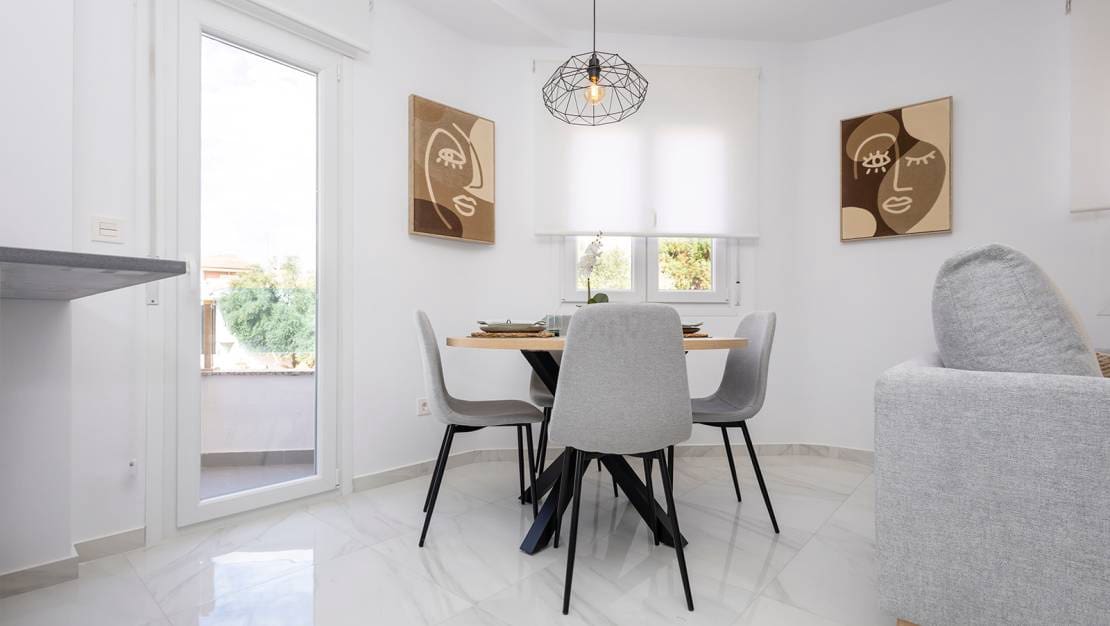 3 bedroom Apartment for sale in Jacarilla - € 139,000 (Ref: 8997612)