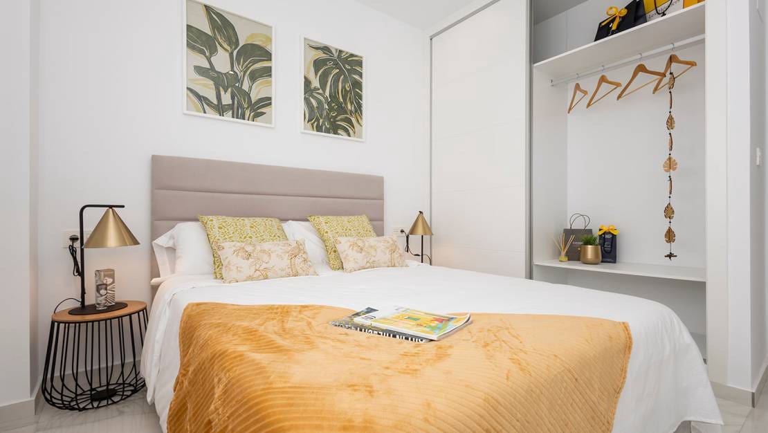 3 bedroom Apartment for sale in Jacarilla - € 139,000 (Ref: 8997612)