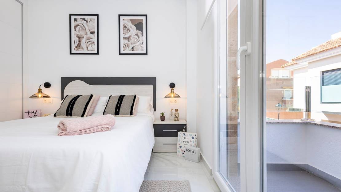 3 bedroom Apartment for sale in Jacarilla - € 139,000 (Ref: 8997612)