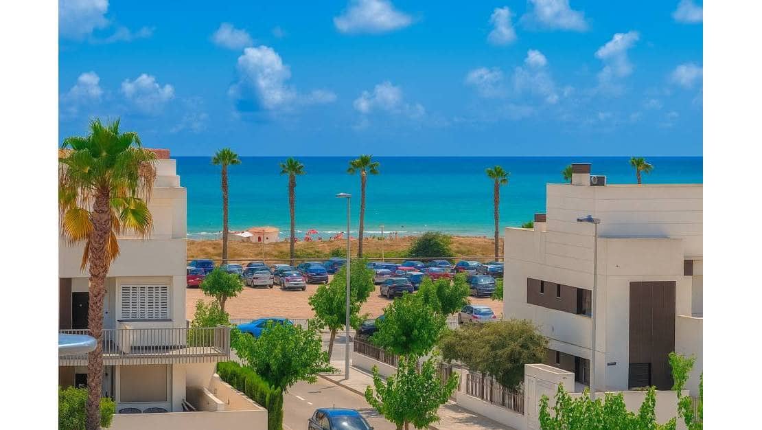 3 bedroom Apartment for sale in Torre de la Horadada with pool garage - € 409,900 (Ref: 9000656)