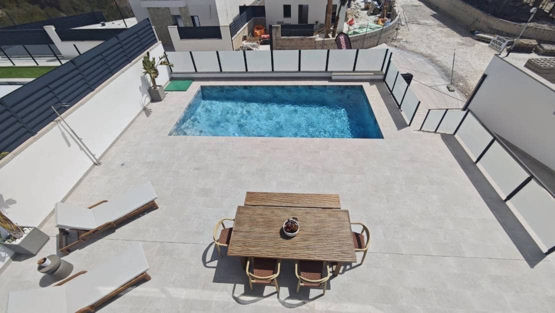 3 bedroom Villa for sale in San Miguel de Salinas with pool garage - € 649,000 (Ref: 9001953)