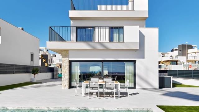 3 bedroom Villa for sale in San Miguel de Salinas with pool garage - € 649,000 (Ref: 9001953)