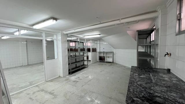 Local Comercial de 1 habitación en San Miguel de Salinas en venta - 250.000 € (Ref: 9003988)