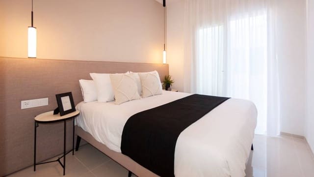 2 soverom Leilighet til salgs i Doña Pepa, Rojales med svømmebasseng garasje - € 370 920 (Ref: 9018640)