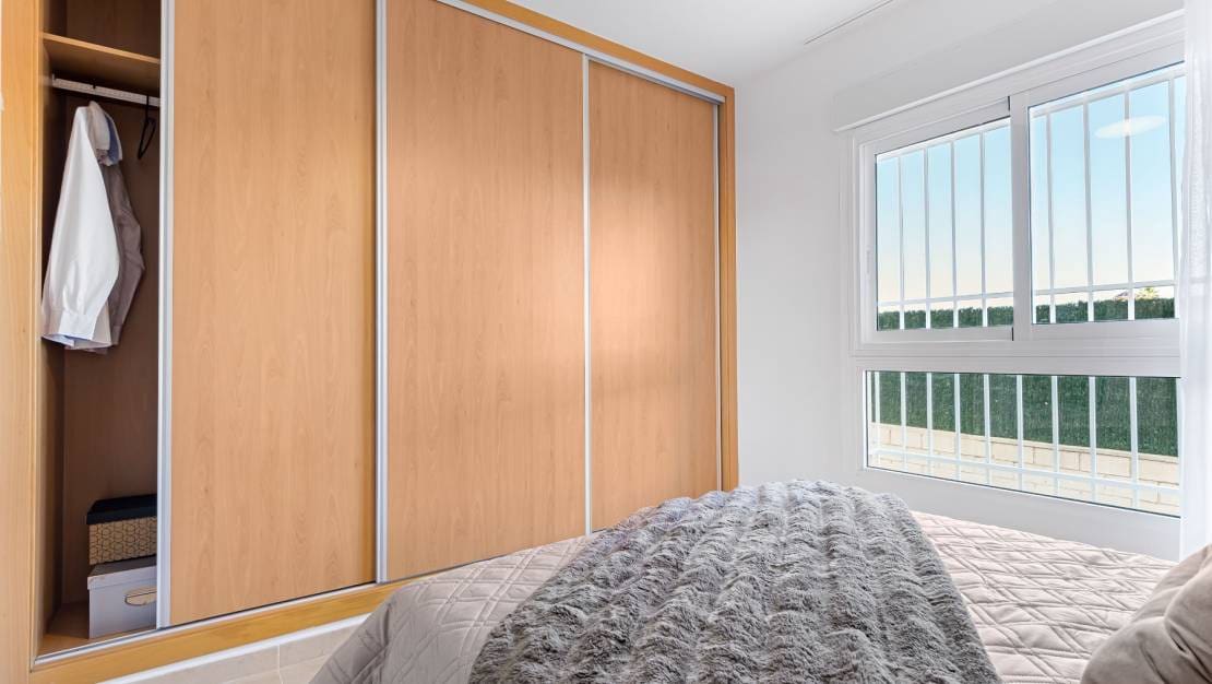 1 sovrum Lägenhet till salu i Cabo Roig med pool garage - 144 500 € (Ref: 9025513)