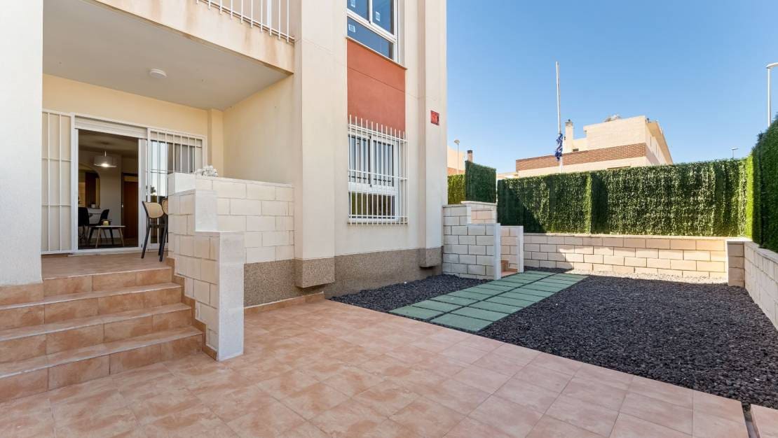 1 sovrum Lägenhet till salu i Cabo Roig med pool garage - 144 500 € (Ref: 9025513)