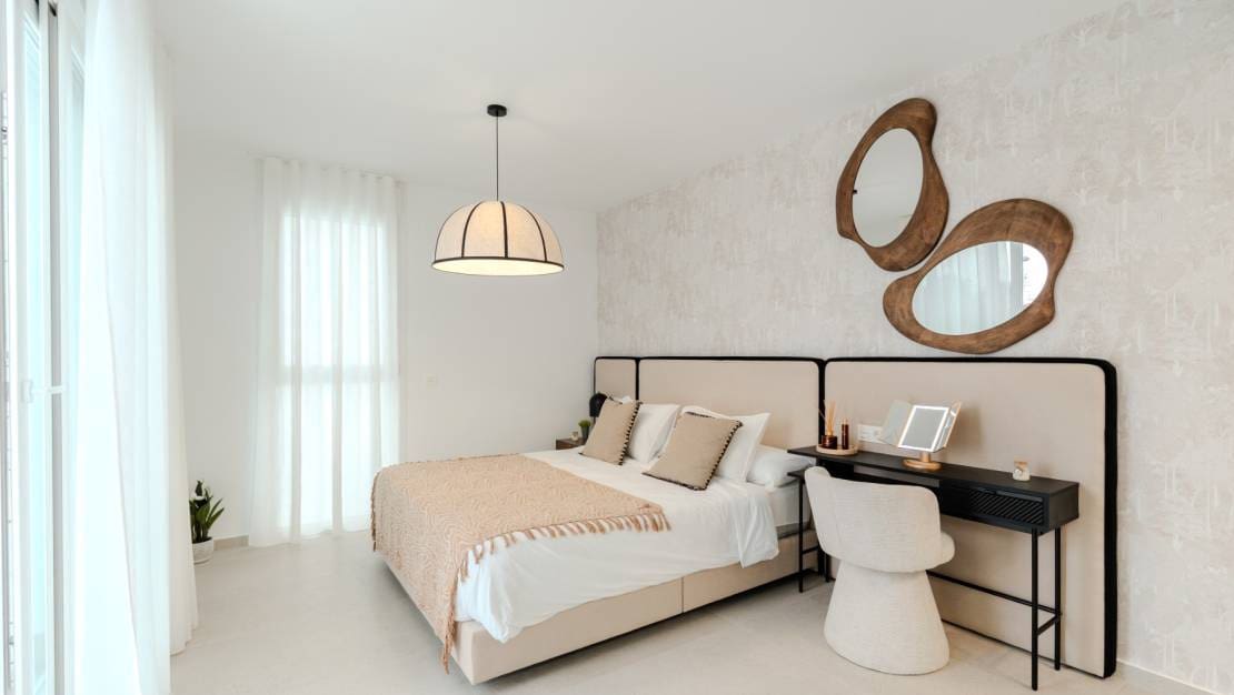 2 soveværelse Byhus til salg i Los Alcazares med swimmingpool garage - € 467.000 (Ref: 9027199)