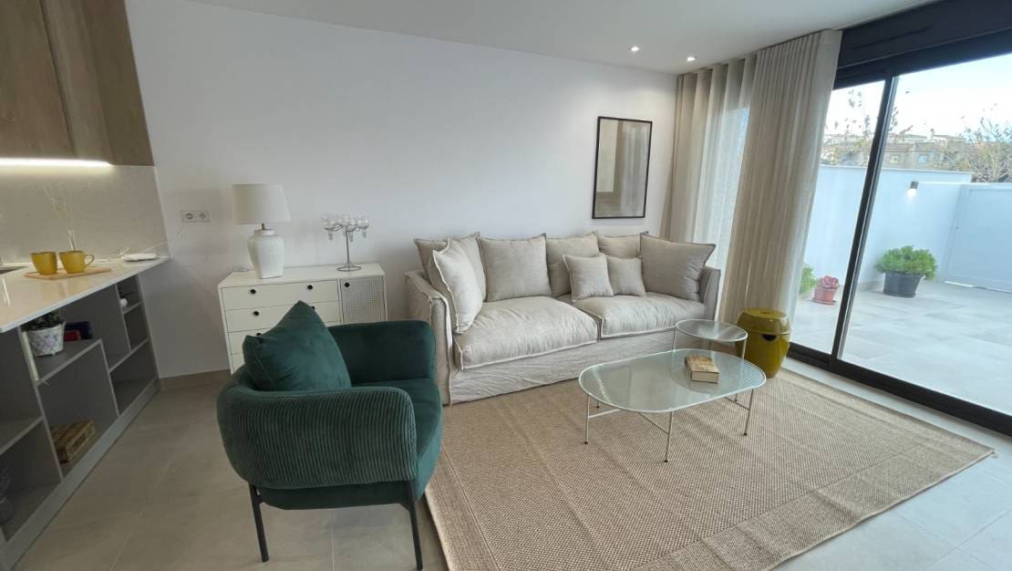 3 slaapkamer Halfvrijstaande villa te koop in San Pedro del Pinatar met zwembad garage - € 419.900 (Ref: 9041208)