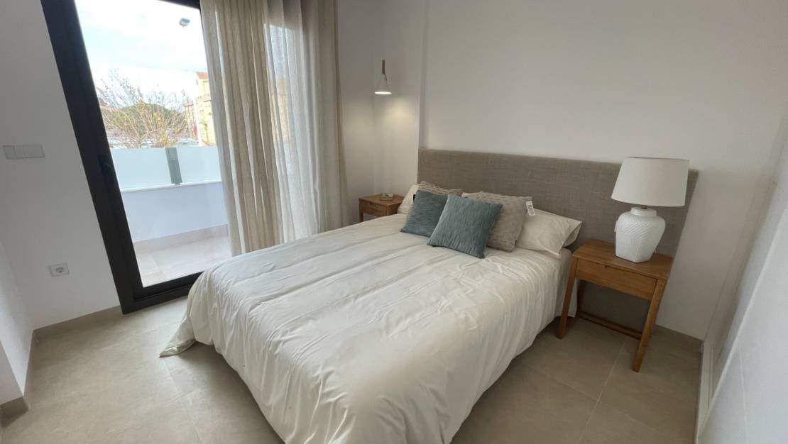 3 slaapkamer Halfvrijstaande villa te koop in San Pedro del Pinatar met zwembad garage - € 419.900 (Ref: 9041208)