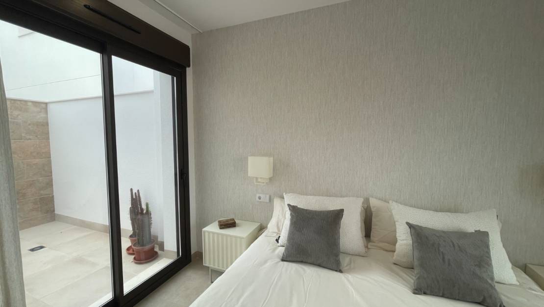 3 slaapkamer Halfvrijstaande villa te koop in San Pedro del Pinatar met zwembad garage - € 419.900 (Ref: 9041208)