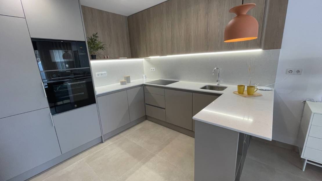 3 slaapkamer Halfvrijstaande villa te koop in San Pedro del Pinatar met zwembad garage - € 419.900 (Ref: 9041208)