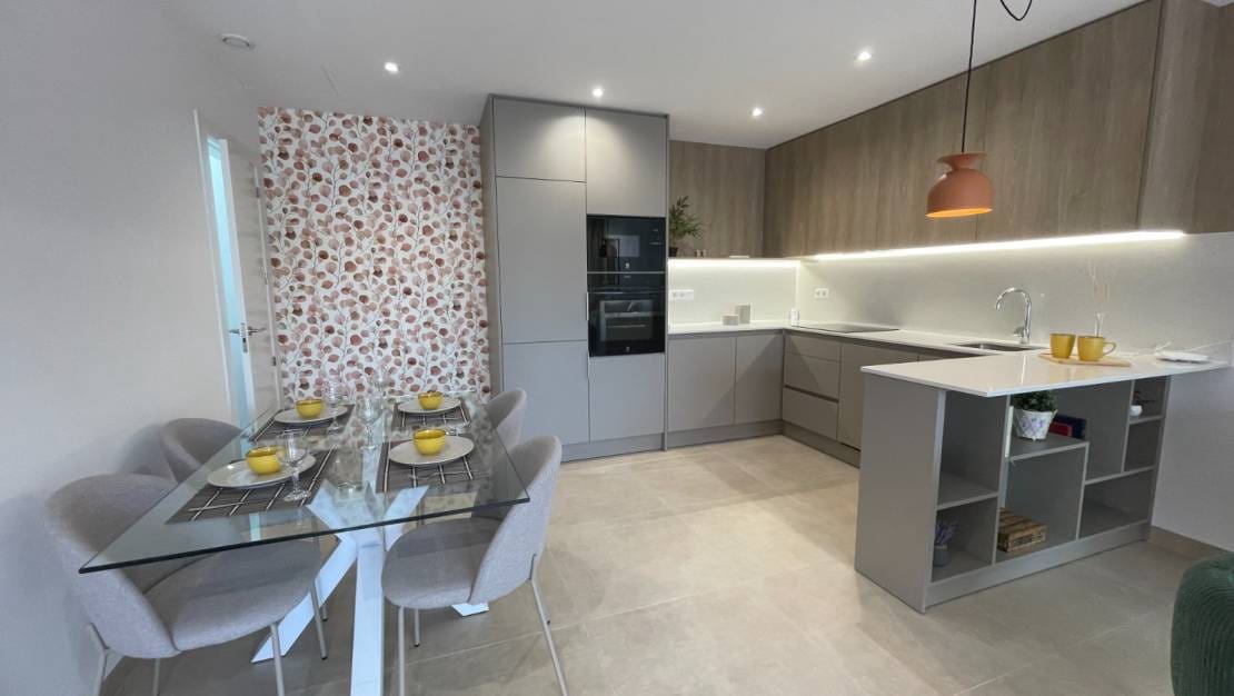 3 slaapkamer Halfvrijstaande villa te koop in San Pedro del Pinatar met zwembad garage - € 419.900 (Ref: 9041208)