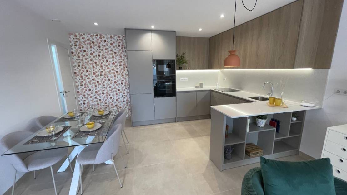 3 slaapkamer Halfvrijstaande villa te koop in San Pedro del Pinatar met zwembad garage - € 419.900 (Ref: 9041208)