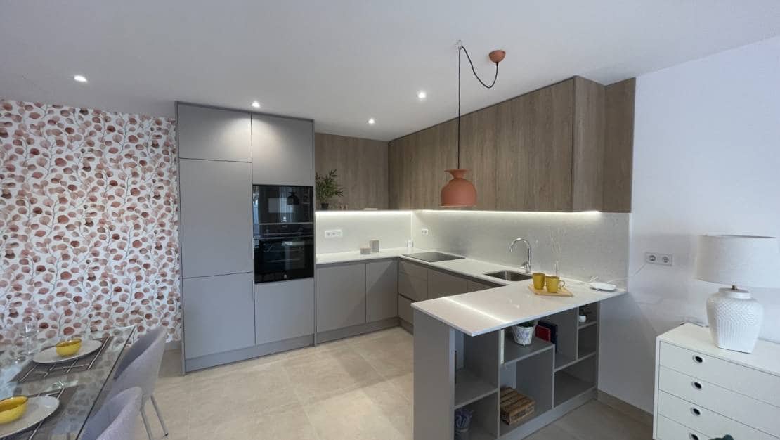 3 slaapkamer Halfvrijstaande villa te koop in San Pedro del Pinatar met zwembad garage - € 419.900 (Ref: 9041208)