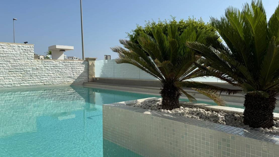 5 camera da letto Villetta Bifamiliare in vendita in San Miguel de Salinas con piscina garage - 849.000 € (Rif: 9061907)