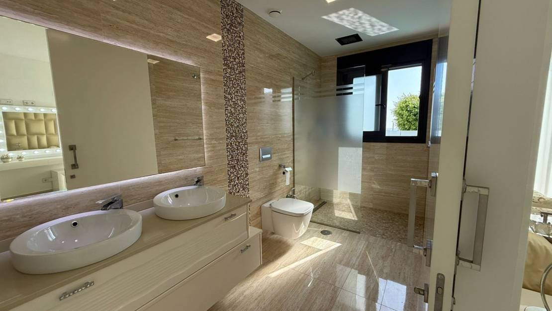 5 camera da letto Villetta Bifamiliare in vendita in San Miguel de Salinas con piscina garage - 849.000 € (Rif: 9061907)