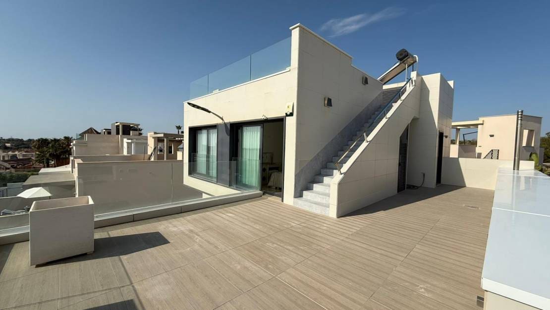 5 camera da letto Villetta Bifamiliare in vendita in San Miguel de Salinas con piscina garage - 849.000 € (Rif: 9061907)