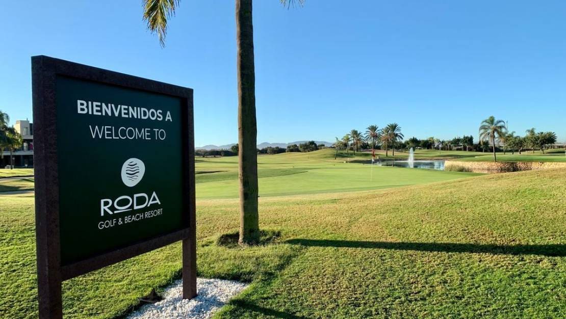 3 bedroom Apartment for sale in Los Alcazares with pool garage - € 309,000 (Ref: 9203515)