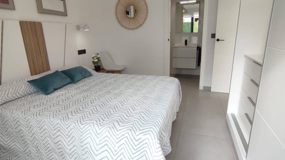 3 soveværelse Semi-Rækkehus til salg i Los Belones med swimmingpool garage - € 355.000 (Ref: 9301505)