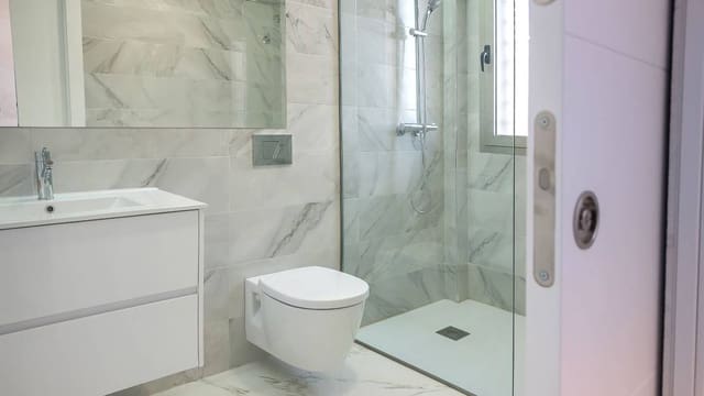 3 soveværelse Semi-Rækkehus til salg i Los Almendros (Orihuela Costa), Orihuela med swimmingpool garage - € 390.000 (Ref: 9360092)